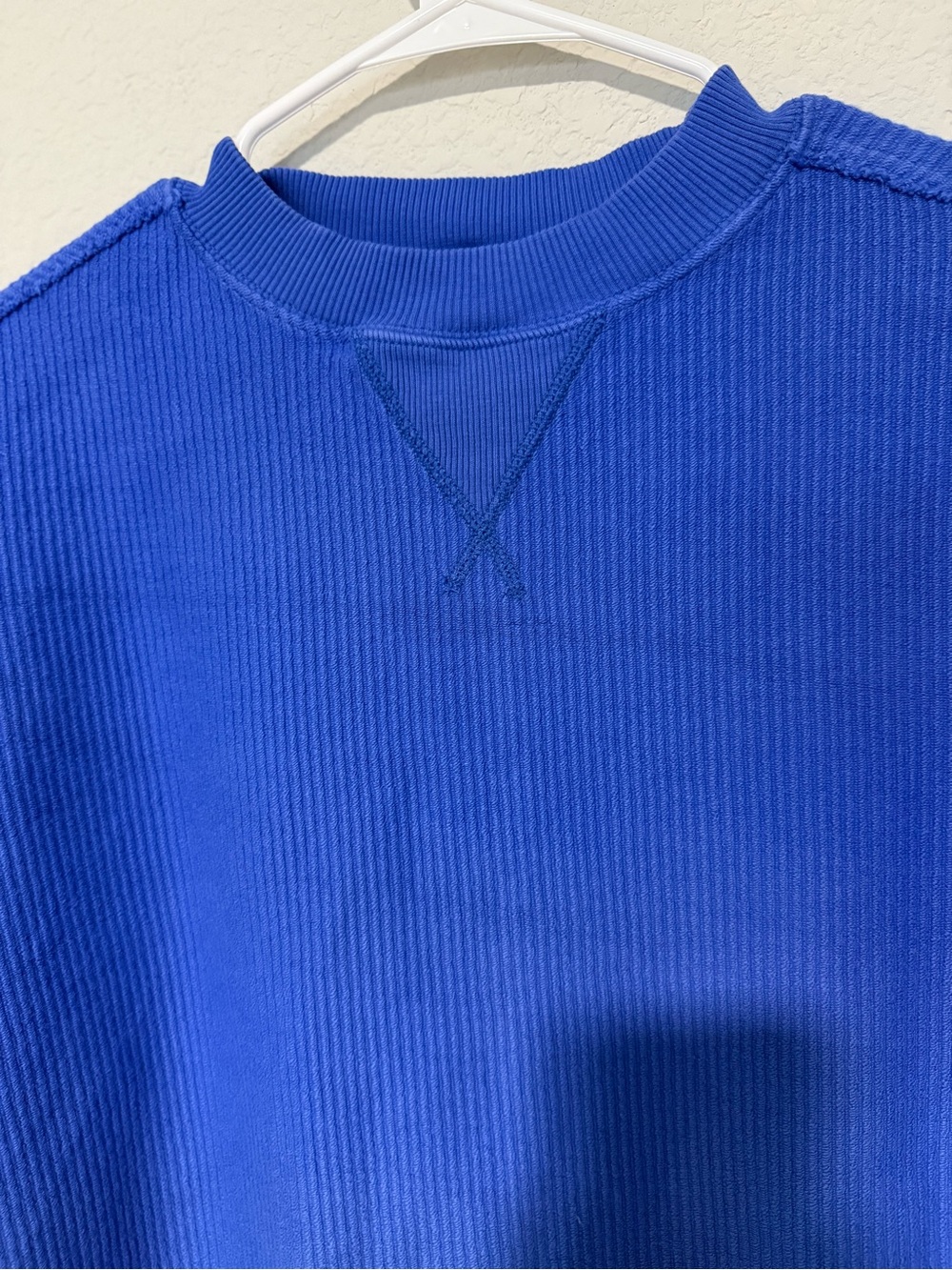 aerie Men's Royal Blue Ribbed Crewneck Sweatshirt - Picture 4 of 9